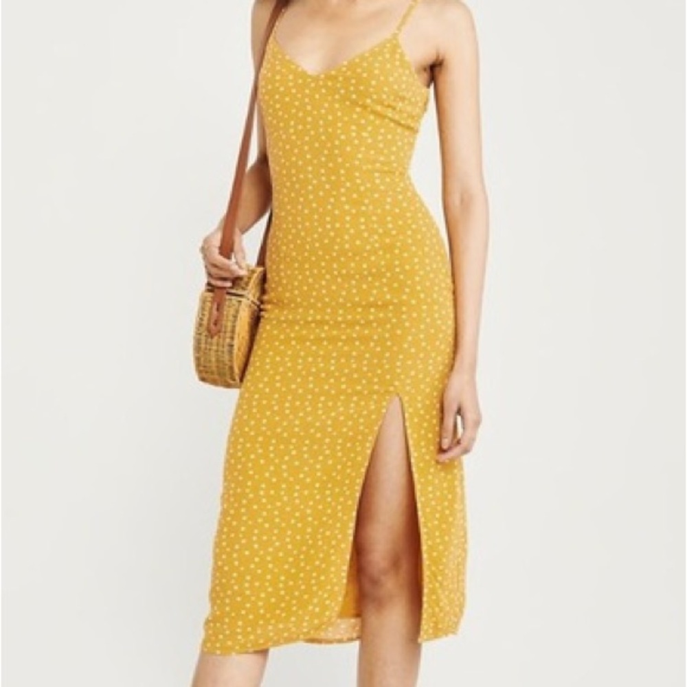 Abercrombie and Fitch Women’s Yellow Polka Dot Midi Dress size Large L